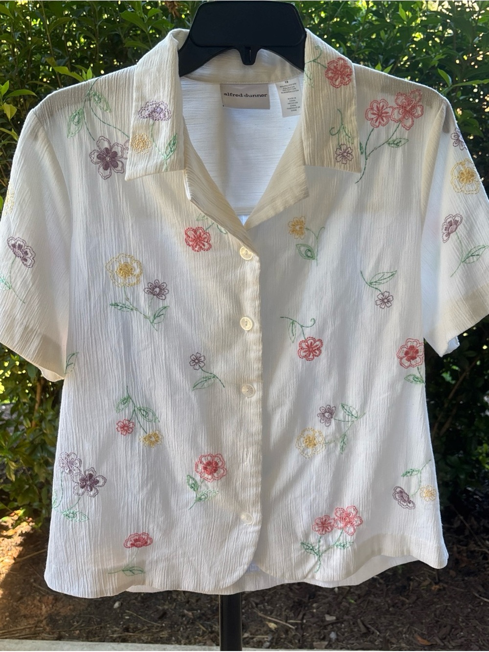 Vintage Alfred Dunner Pastel Embroidered Blouse - Short Sleeve White Button Up